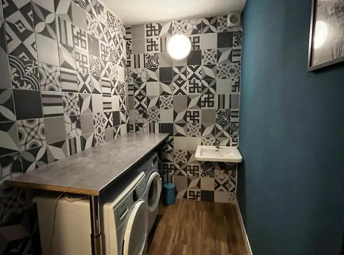 Proche Centre Et Gare ルルド