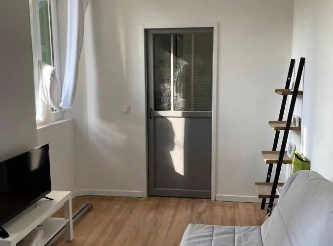 Proche Centre Et Gare Apartament