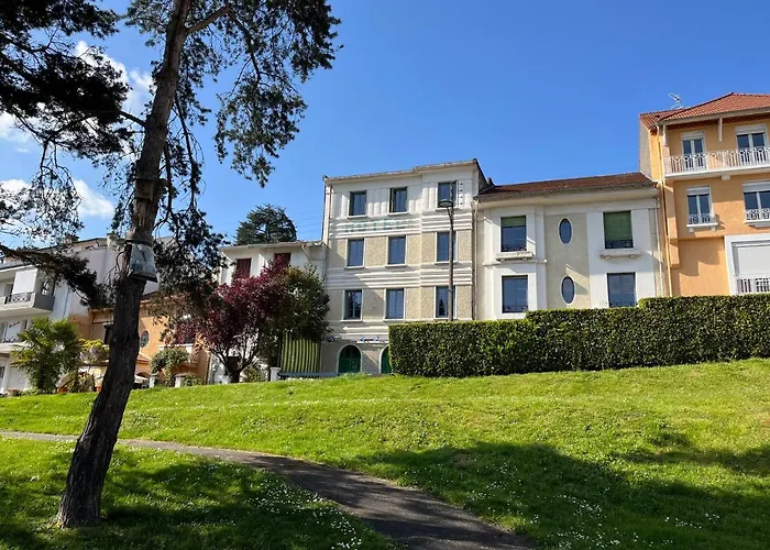 Apartment Proche Centre Et Gare Lourdes