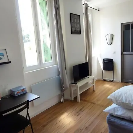 Apartment Proche Centre Et Gare *